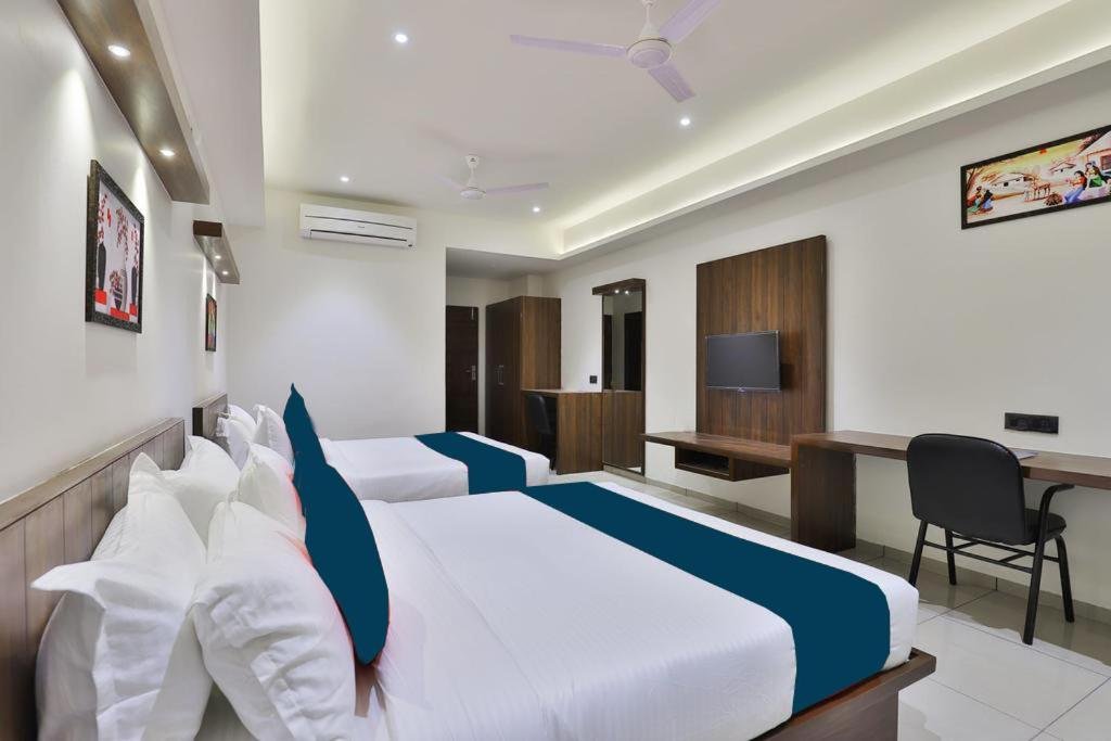 Hotel Sparsh Inn - Chandkheda