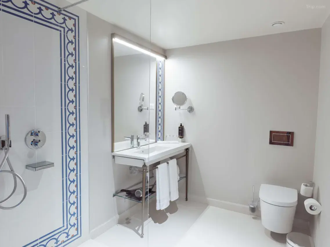 Hotel Image 1