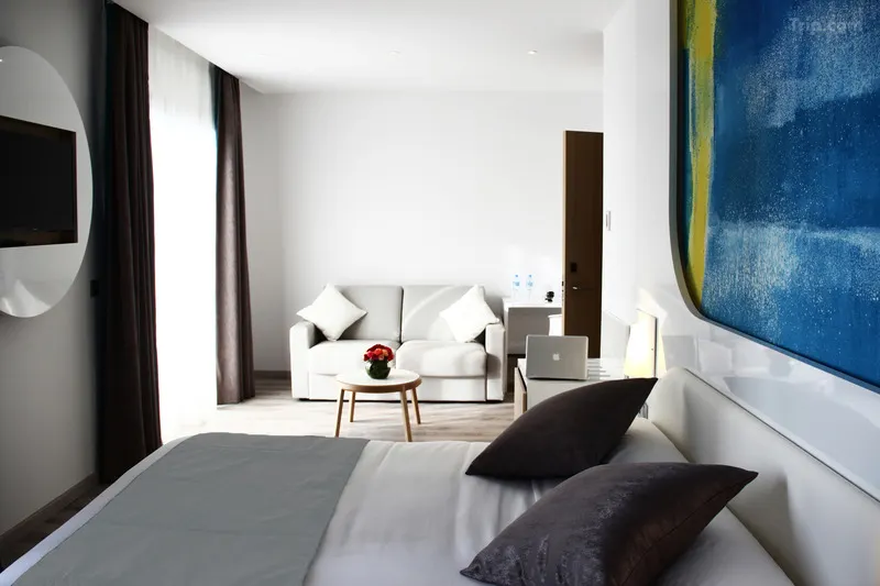 Hotel Image 2