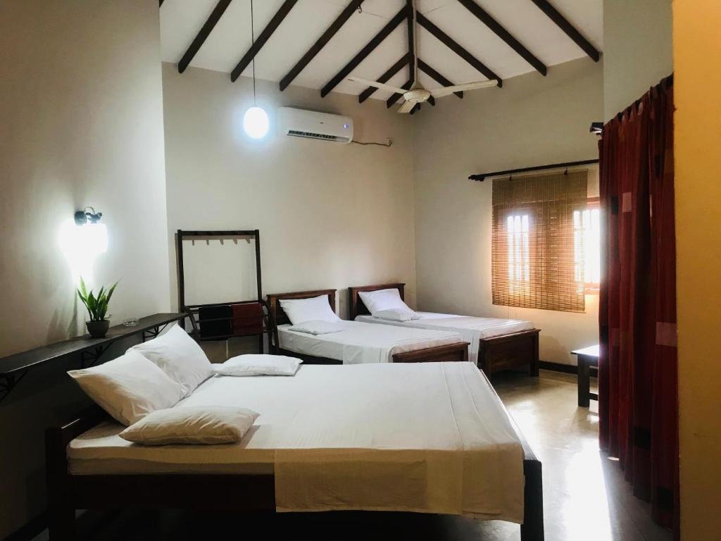 Travel Neth Lake Font Bungalow - Anuradhapuraya