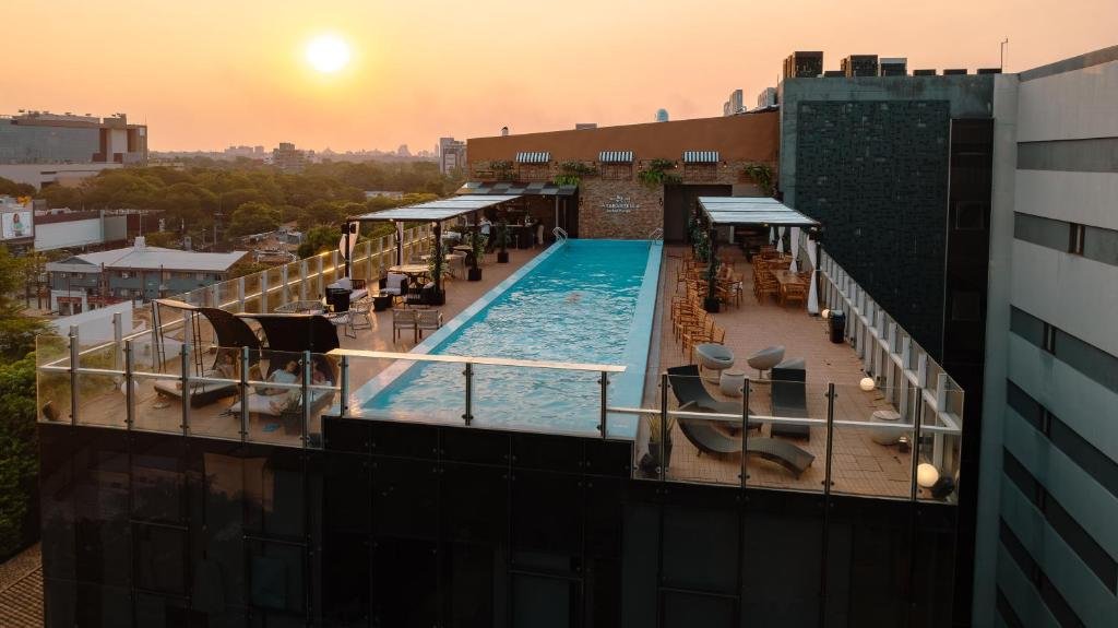 Five Hotel & Residences