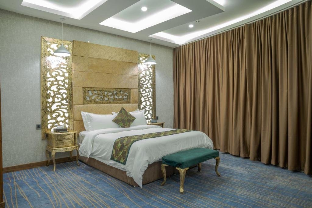 Bloom Hotel