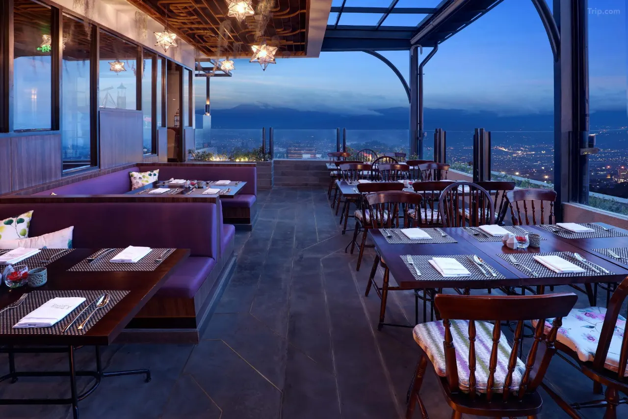Hotel Image 2