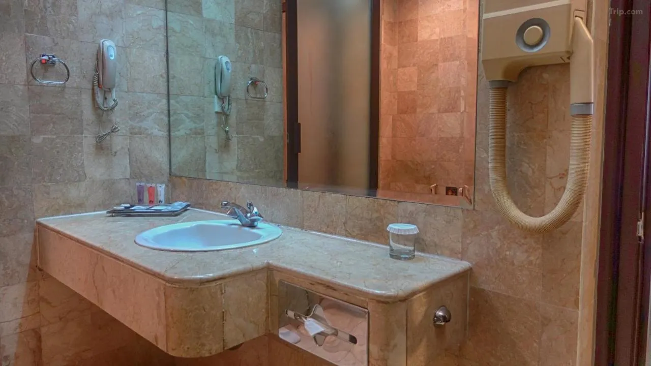Hotel Image 1