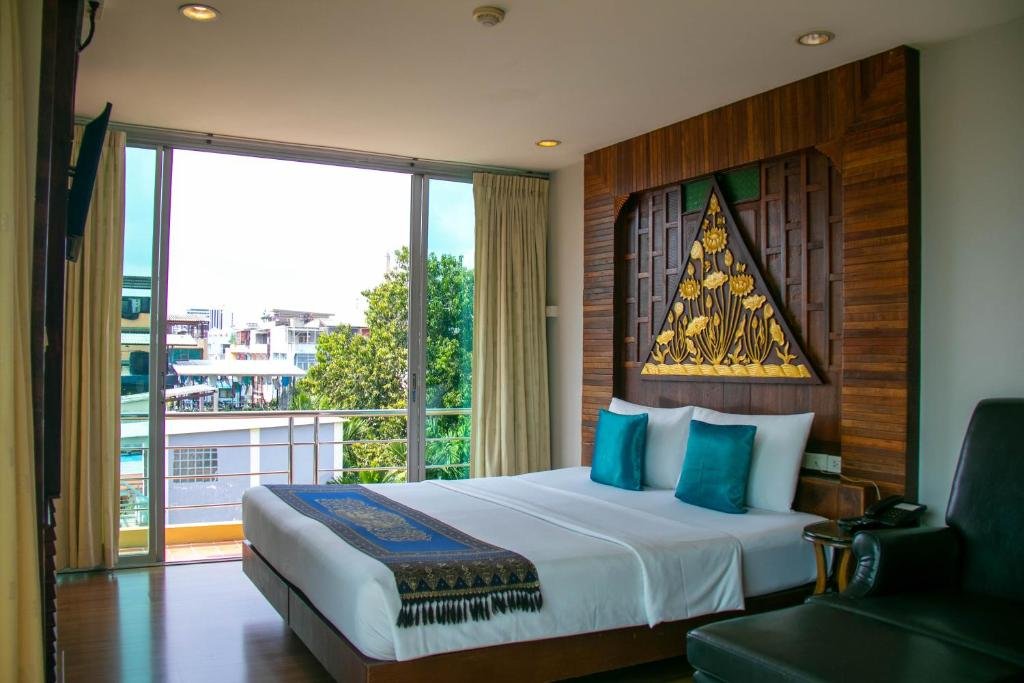 Lamphu Tree House Boutique Hotel