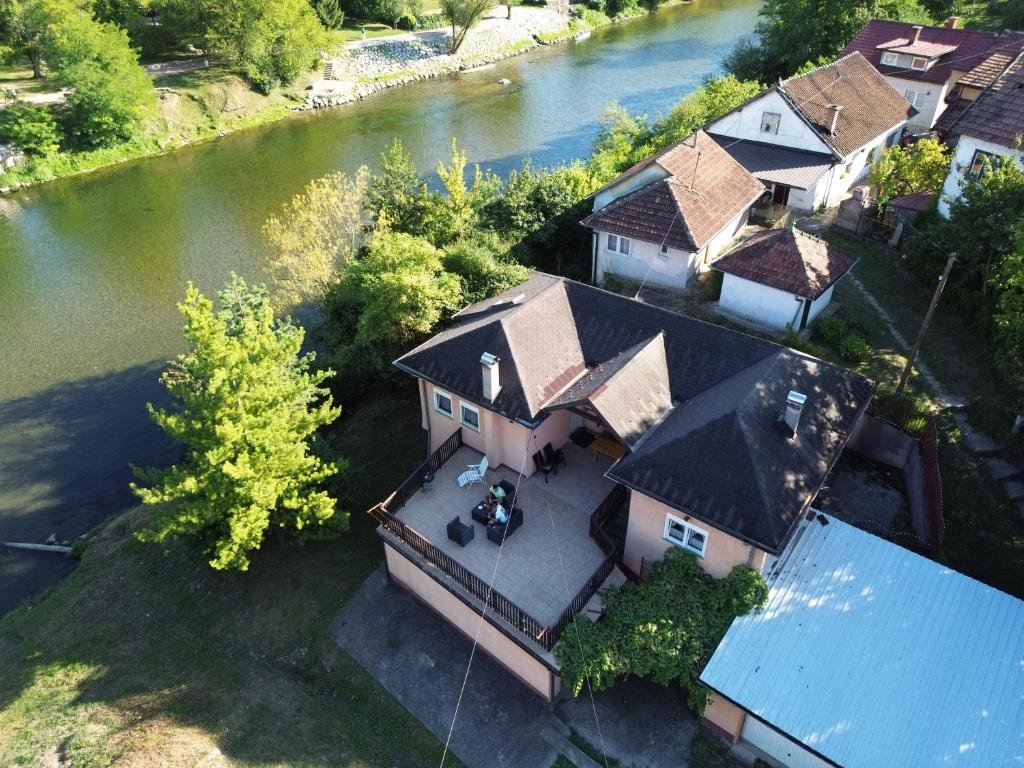 Riverside Panorama Apartment 1 near City Center Brko 1