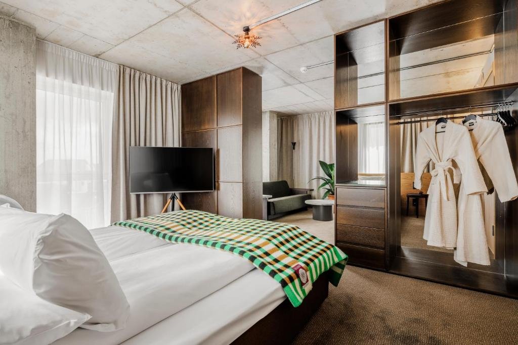 Hotel Image 1