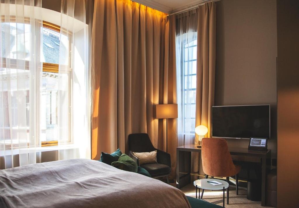 Hotel Image 1