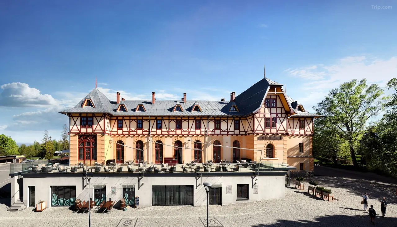Hotel Lomnica