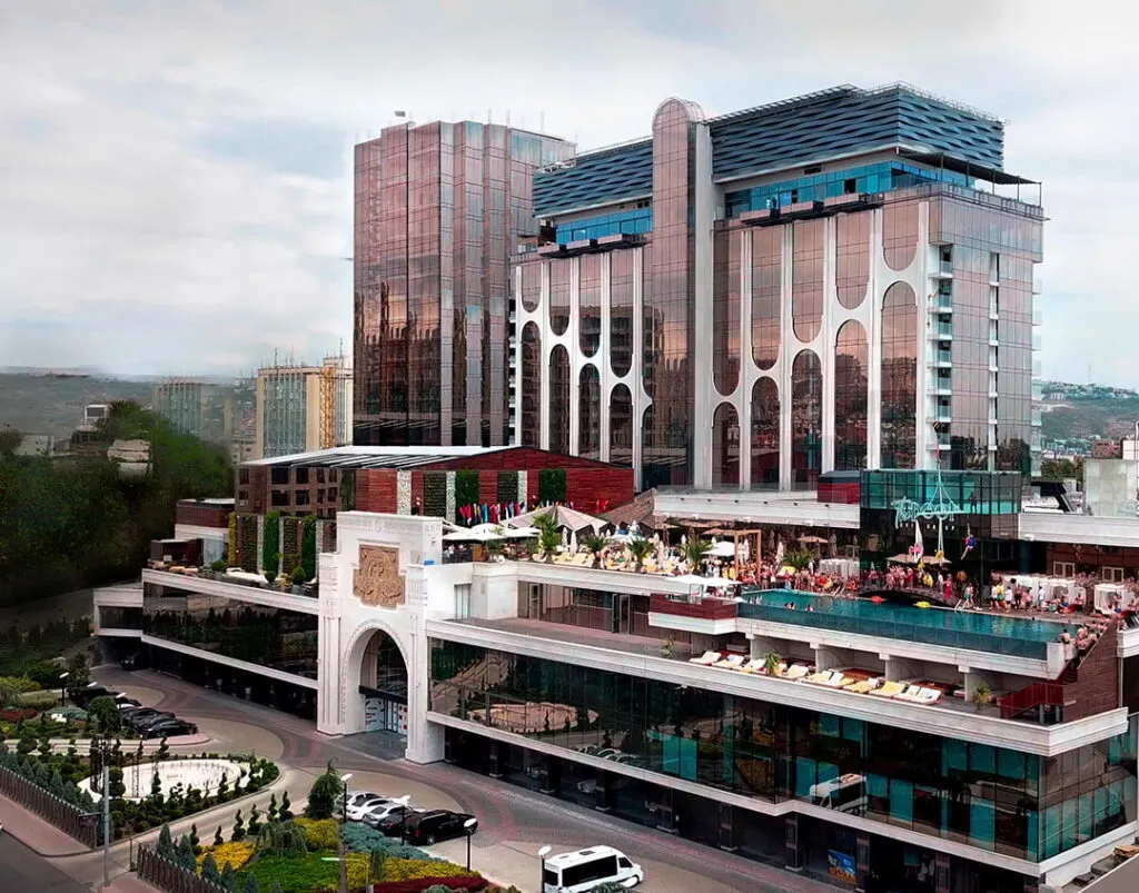 Seven Visions Resort and Places, the Dvin