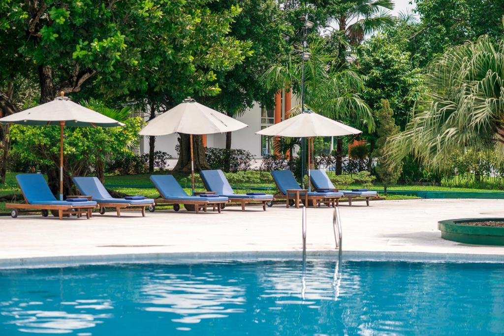 Inya Lake Hotel Yangon