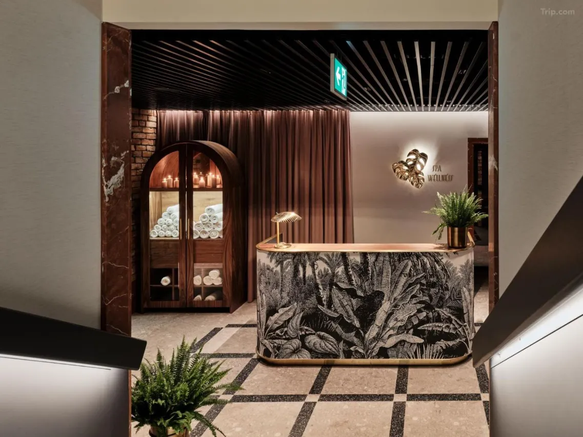 Hotel Image 1