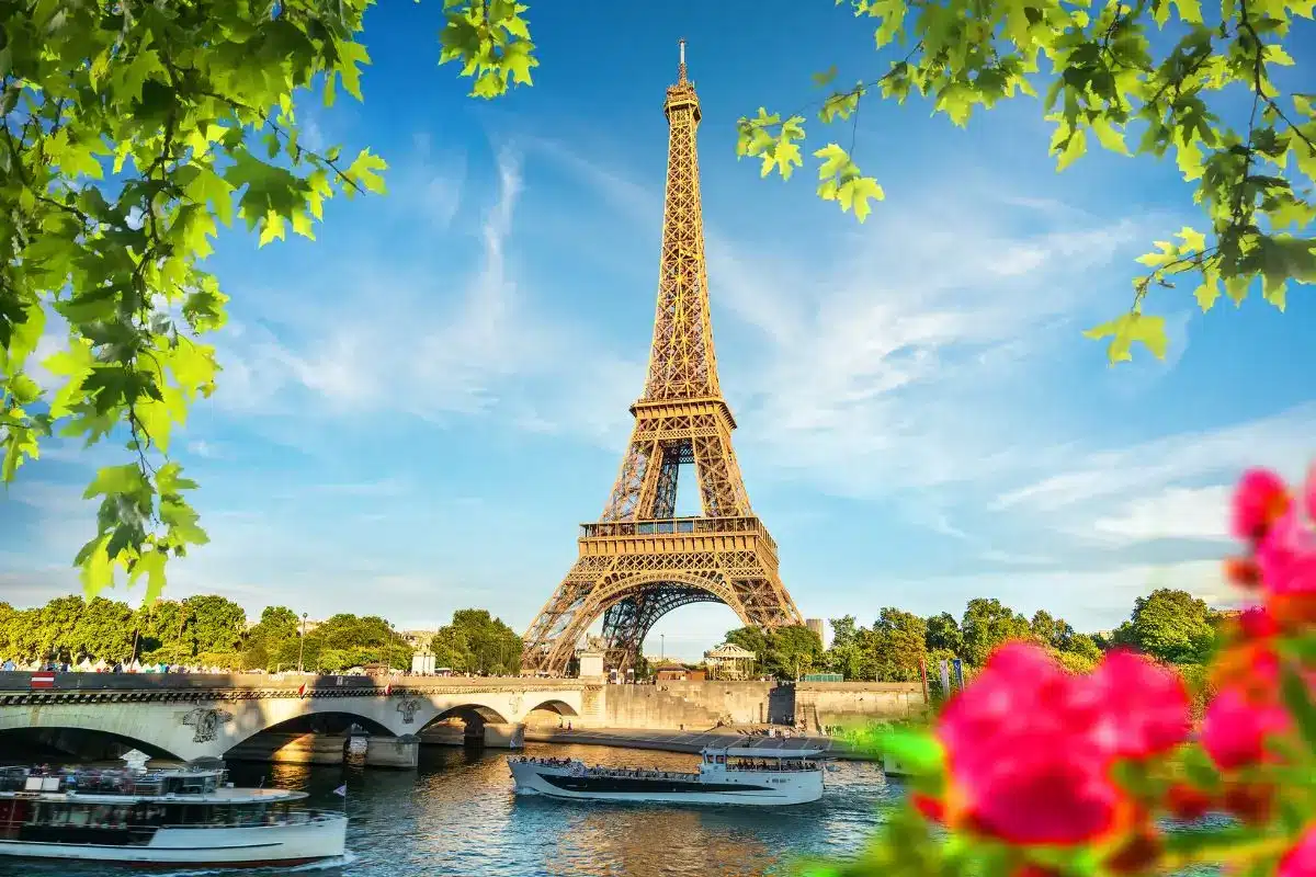 France Honeymoon Package – 6 Days / 5 Nights
