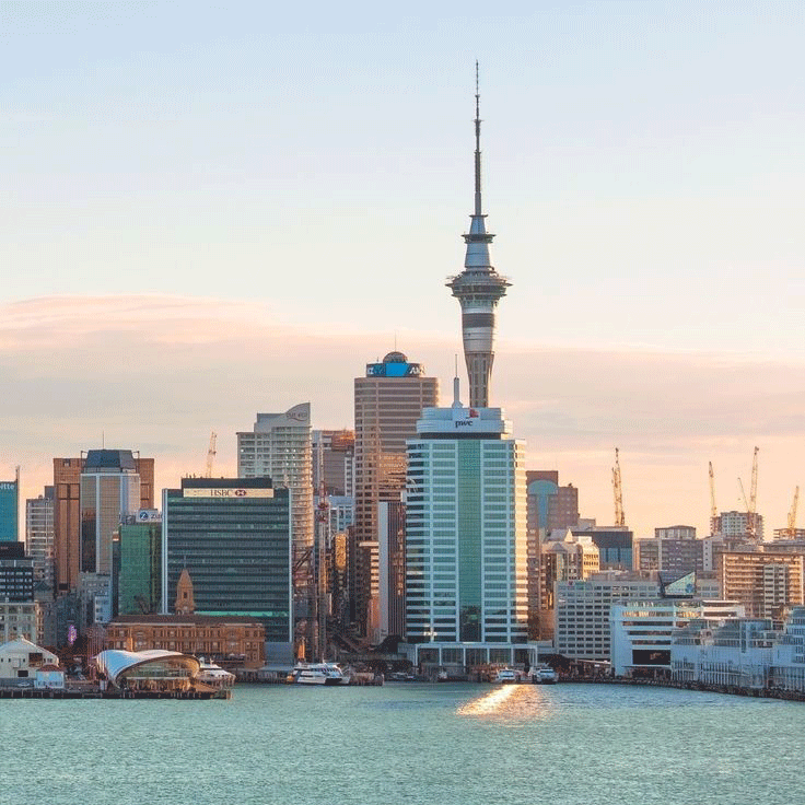 Auckland by livefares